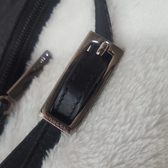 VINTAGE Gucci "GG" Monogram Slim Pochette Bag - Picture 7 of 8